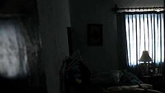 Prima Folla Con Padres En Casa