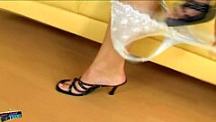 Pornstar Fucks Her Pussy and Ass