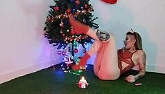 Special Christmas ski-themed fetish content – smoking solo set