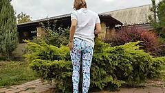 She sucks big cock and begs for facial