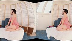 Amateur Hope Gold cums hard in virtual reality