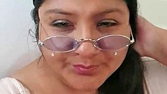 BBW takes selfie while swallowing cum