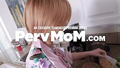 Follando En La Ducha Con Mi Hermosa Madrastra Latina!