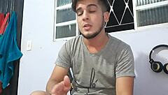 Flakael aceita fazer porn� gay vai ser um neg�o ou um branquinho