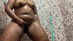 Ebony Amateur With Giant Ass Twerks To Funk