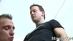 i love shaking my huge white ass for you