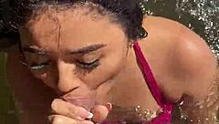 Sexo En La Selva Follando A Una Chica Desconocida En Un Rio De Colombia