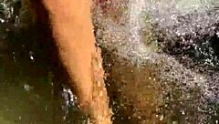 Sexo En La Selva Follando A Una Chica Desconocida En Un Rio De Colombia