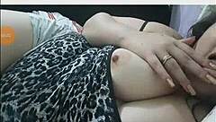 Married Brazilian beauty's solo play in Cam4 video