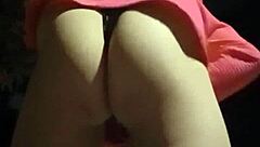 Playing with myself while twerking in the park makes me horny