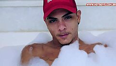 Watch me fuck the delicious twink in the house bathtub!