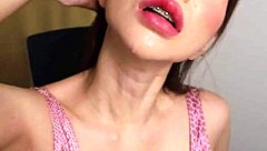 april maxima licking her armpits 😋