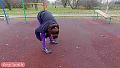 jeny smith in pantyhose workout flashing ass