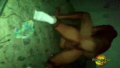 gozando dentro da casada com creampie.