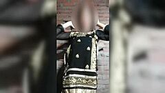 Hot homemade video of new Indian girl going nude solo