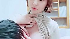 Vietnamese girl craves steamy Asian sex