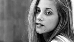 I compiled the Riverdale Lily Reinhart jerk off challenge.