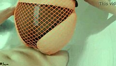 stepsister comes and gets her pussy fucked hard until filled with cum