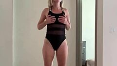 sexy milf cheats with tight pussy, nude exercises barefoot