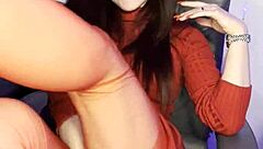 fingering my italian girlfriend carolina iena's wet pussy so nicely