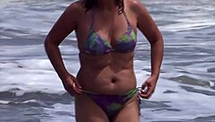 Stranger cums on my hairy pussy at beach