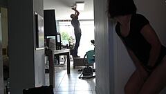 Milf Babe Sucks Electrician In Homemade Sex