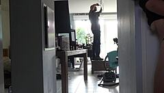 Milf Babe Sucks Electrician In Homemade Sex