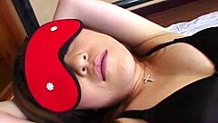 blindfolded japanese babe with hairy pussy reaches orgasm with dildo