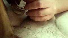 Queria chupar uma rola diferente, so I called a friend for full amateur action on red