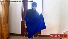 Beautiful Arab Chick Loves Sucking Big Dong