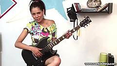 Santalatina Santa Abril Wants To Learn To Play Guitar