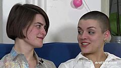 Luna licks and fingers Tumpie's hairless ass in lesbian fun