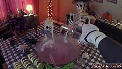 Step mom seduces Ally Pal's step daughter and sexy step mother!