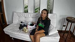 Brazilian challenge for 30k reais gone wrong. Estreante backs out of wild fisting dare!