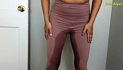 Solo girl's kinky pee show in tight jeans