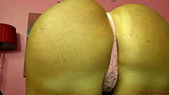 Courtney Taylor Dominates with Face Sitting and Ass Worship