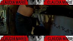 la gorda y su amigo gay se ponen guarros en casa de sus padres antes de que les pillen entrando por la puerta