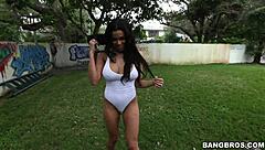 luna star has an amazing ass that is so adorable and horny