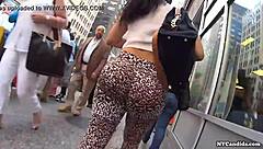 This 720p video features spandex-clad ass in high definition 1500k quality