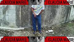 Impossible positions to eat the fat woman's pussy on the street! I love her juices and flows, licking her cunt up and down until she cums!