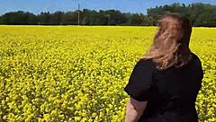 Chubby Cutie Gives Pov Outdoor Blowjob With Big Tits And Plays With Cum