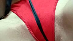 estaba jugando con una cinta y ups, panties off, pussy masturbation!