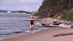 blonde babe bathes at sea, so sexy! 🌊