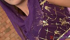 Oriental solo, umm, with sexy aun... ya know, stripping hot in Bangkok!