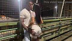 Skinny coelhinha gets it hard while riding and sucking