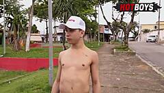 Young Novinho Sucks Big Cocks