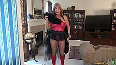 60fps full HD video of Rae Hart, the mature beauty enjoying holidays
