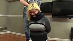 Giving A Blowjob While Bound With Rope!