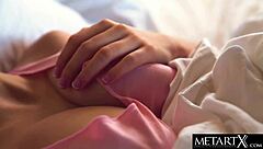 Babe Masturbates to Orgasm in Panties