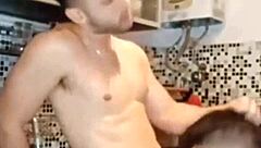 Plomero me destapó la cañería with handjob and blowjob